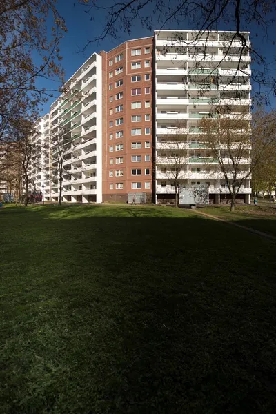 Nachmieter gesucht ! 1 Zimmer Wohnung mit Balkon — photo 1